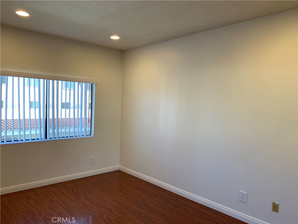 11620 Warner Avenue 524