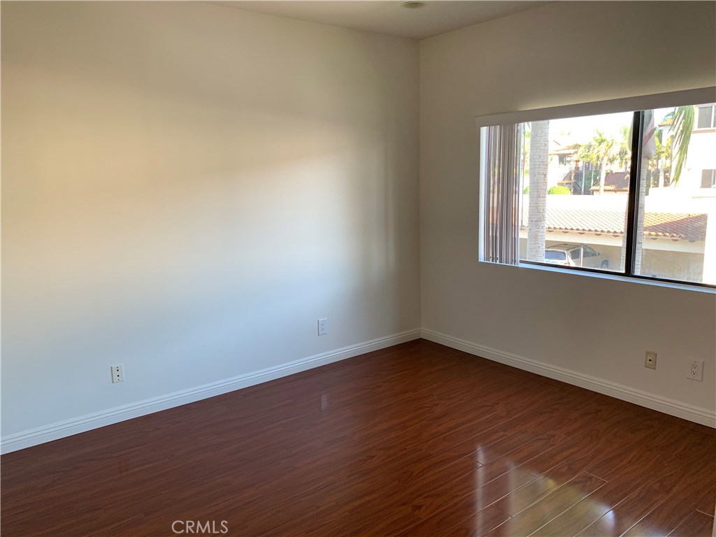 11620 Warner Avenue 524