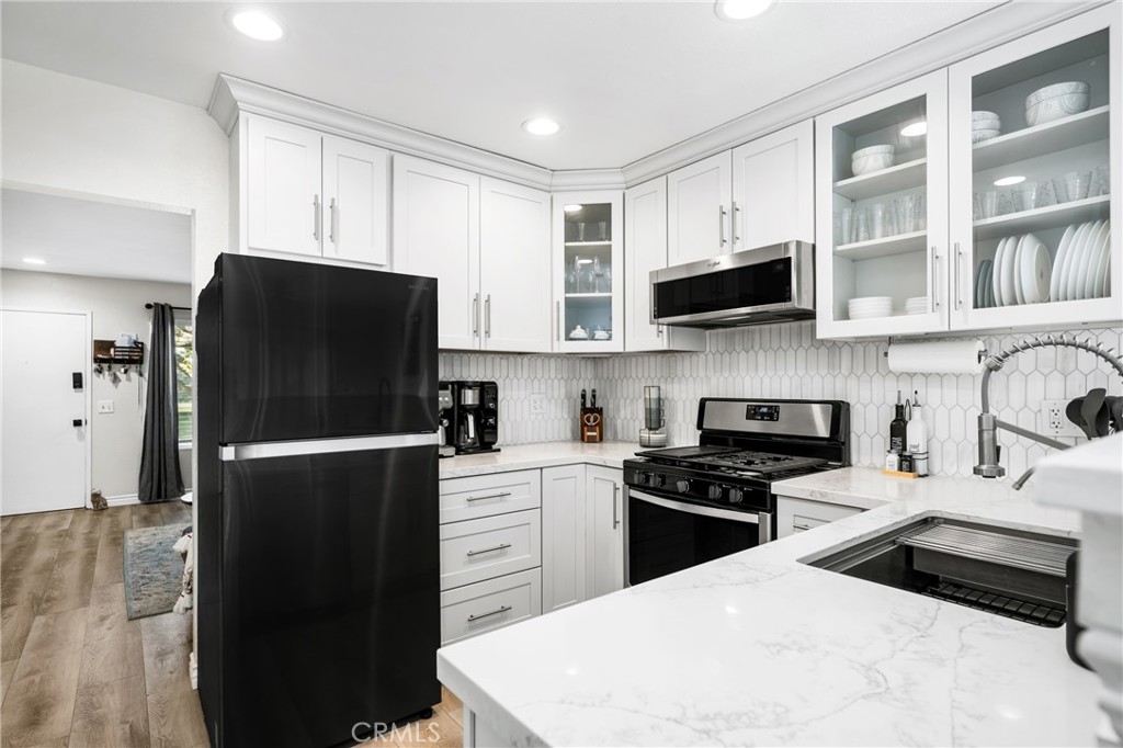 123 N Kodiak Street C