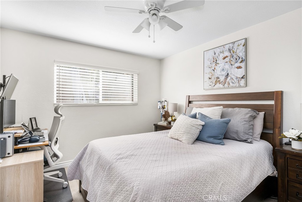 123 N Kodiak Street C