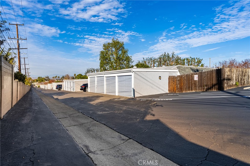 123 N Kodiak Street C