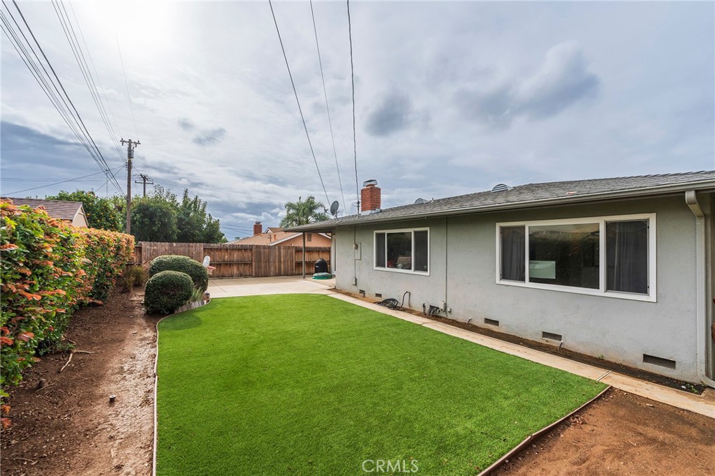 630 Laura St