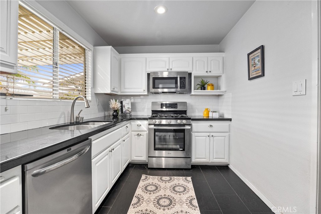 3833 Knoxville Avenue