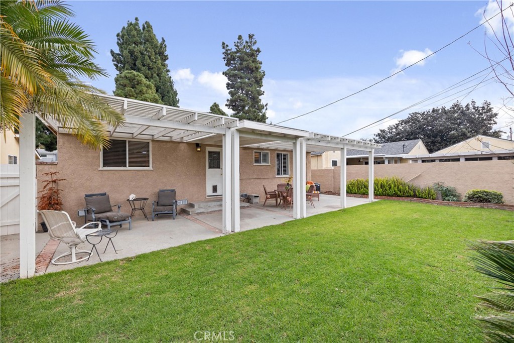 3833 Knoxville Avenue