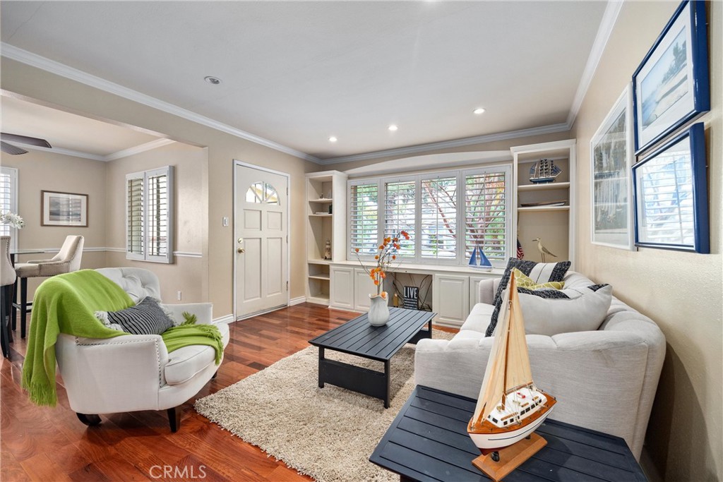 3833 Knoxville Avenue