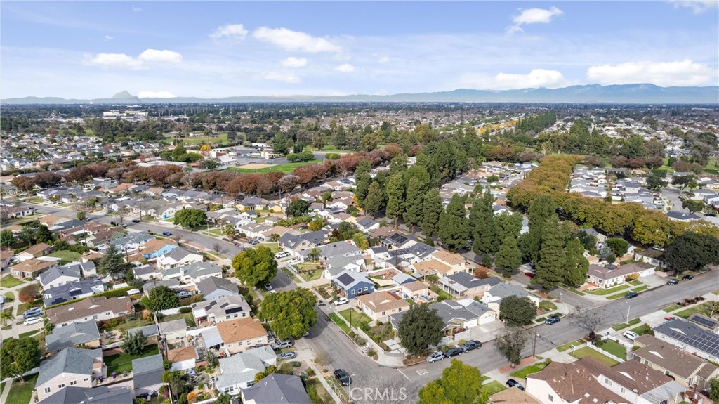 3833 Knoxville Avenue