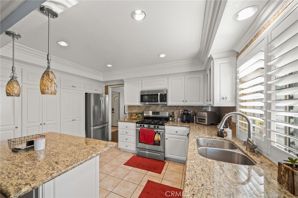 2530 East Elsiena Way