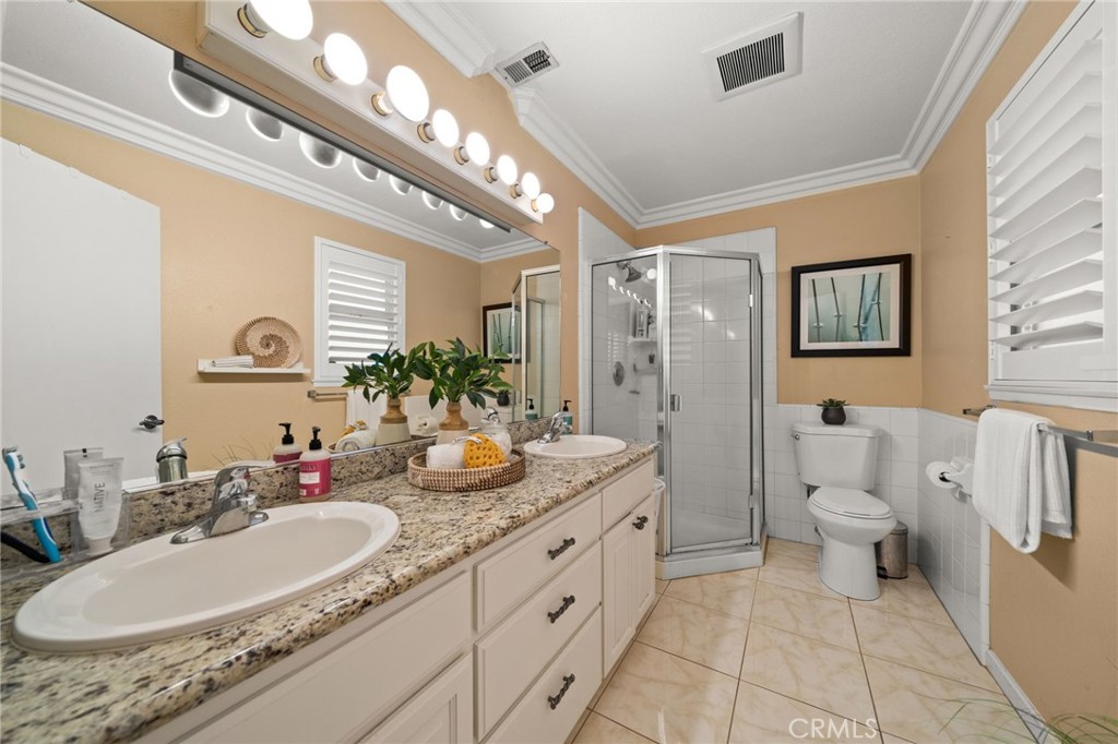 2530 East Elsiena Way