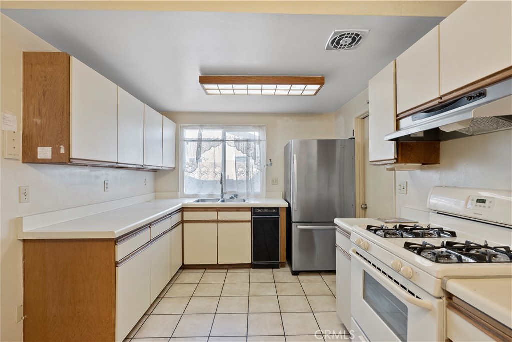 10261 Janice Lynn Street