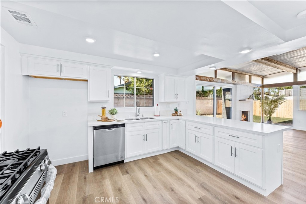 589 E Algrove Street