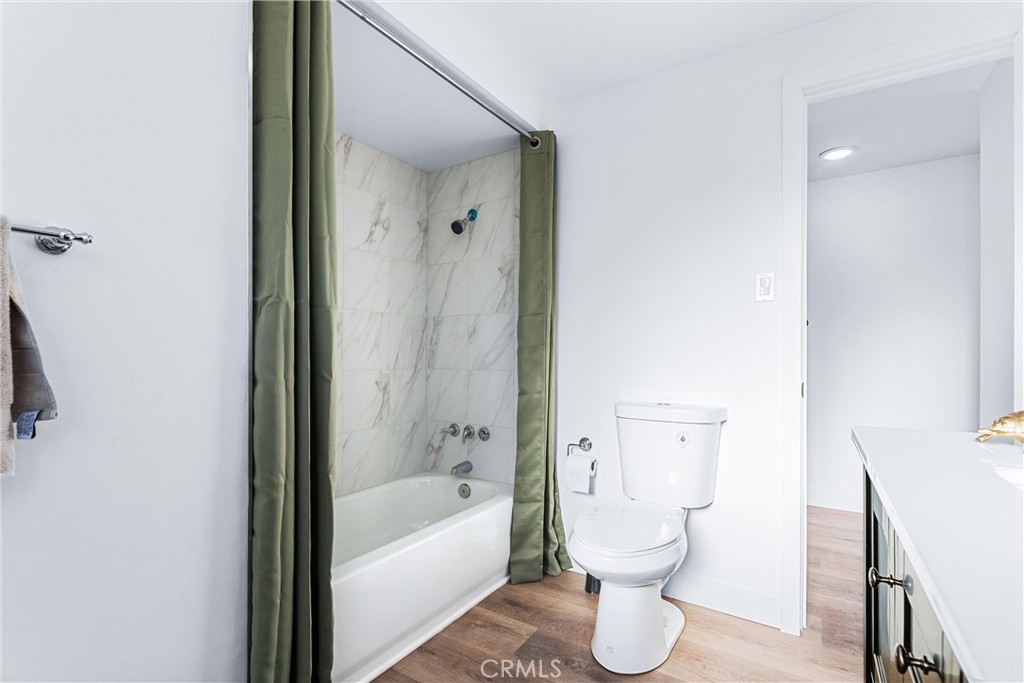 589 E Algrove Street