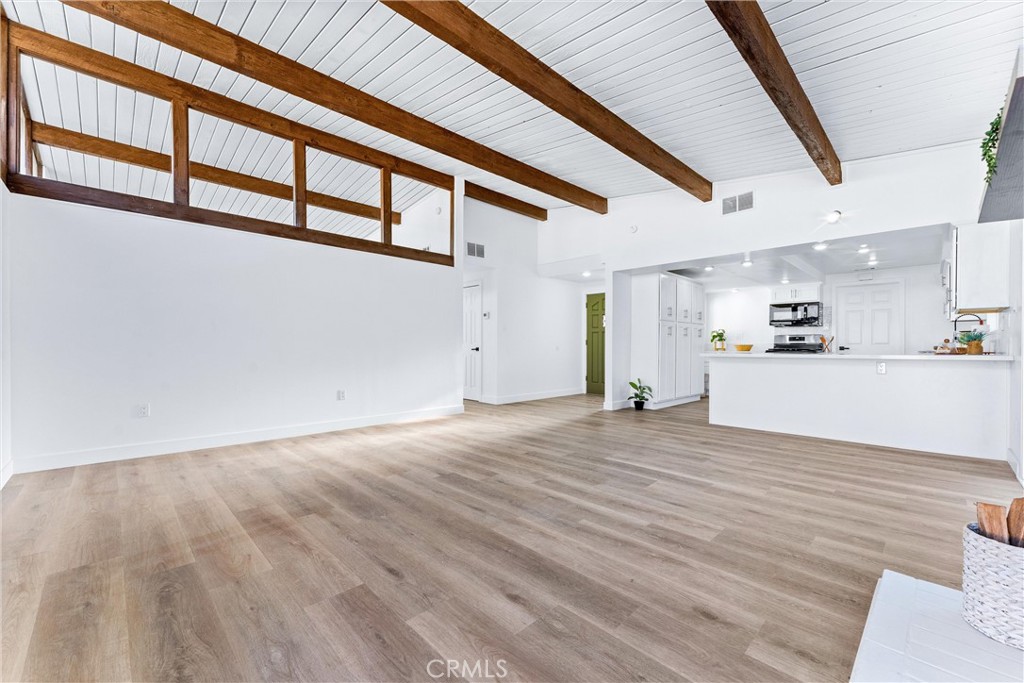 589 E Algrove Street