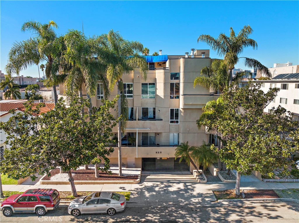 825 S Shenandoah Street 104