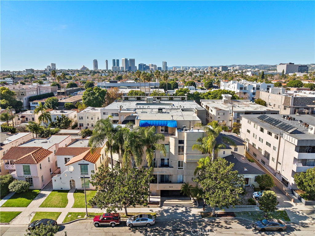 825 S Shenandoah Street 104