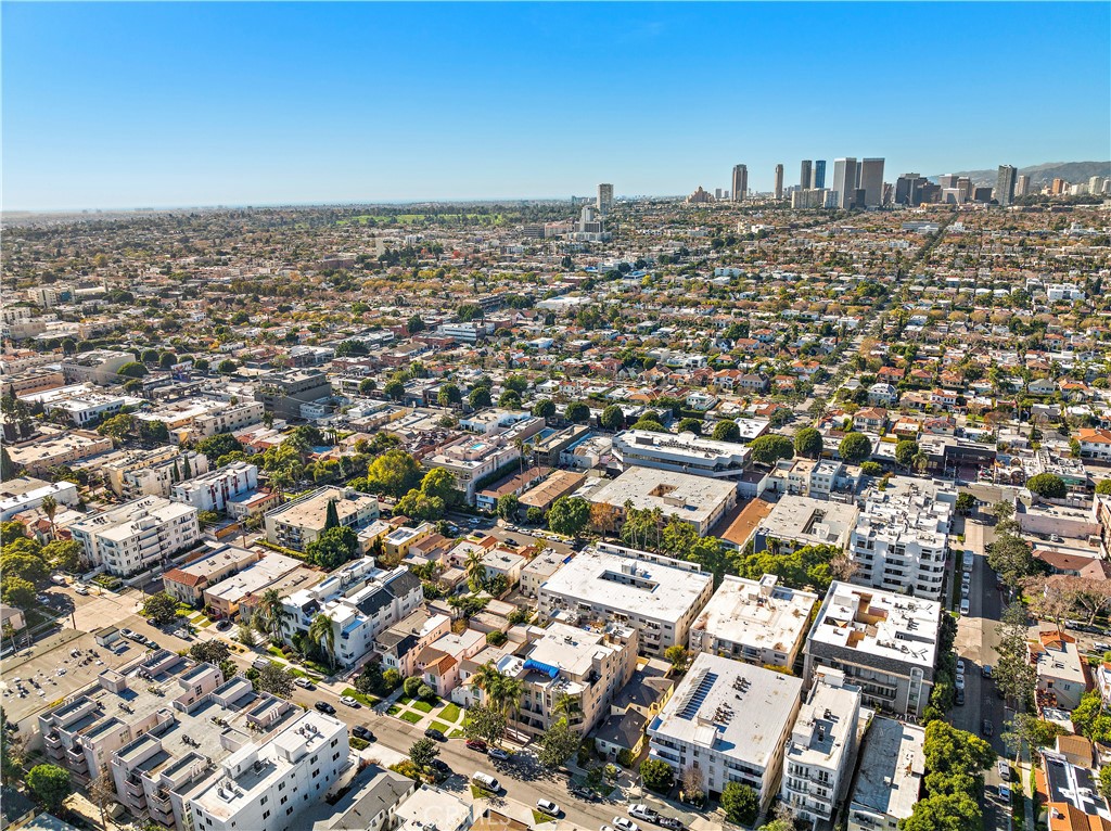 825 S Shenandoah Street 104