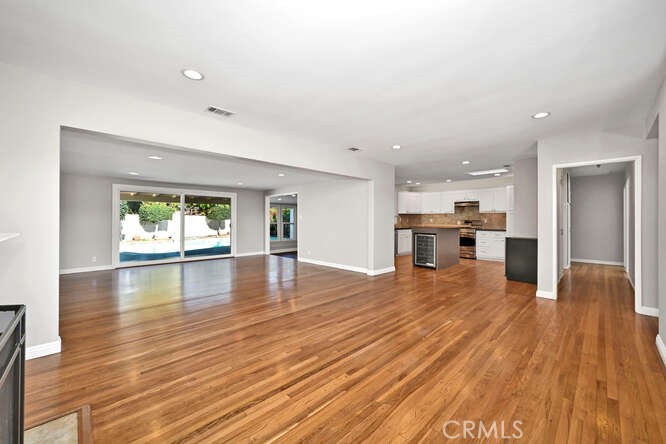 6727 E Pageantry Street