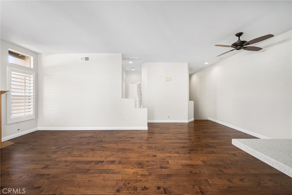 1014 S Country Glen Way