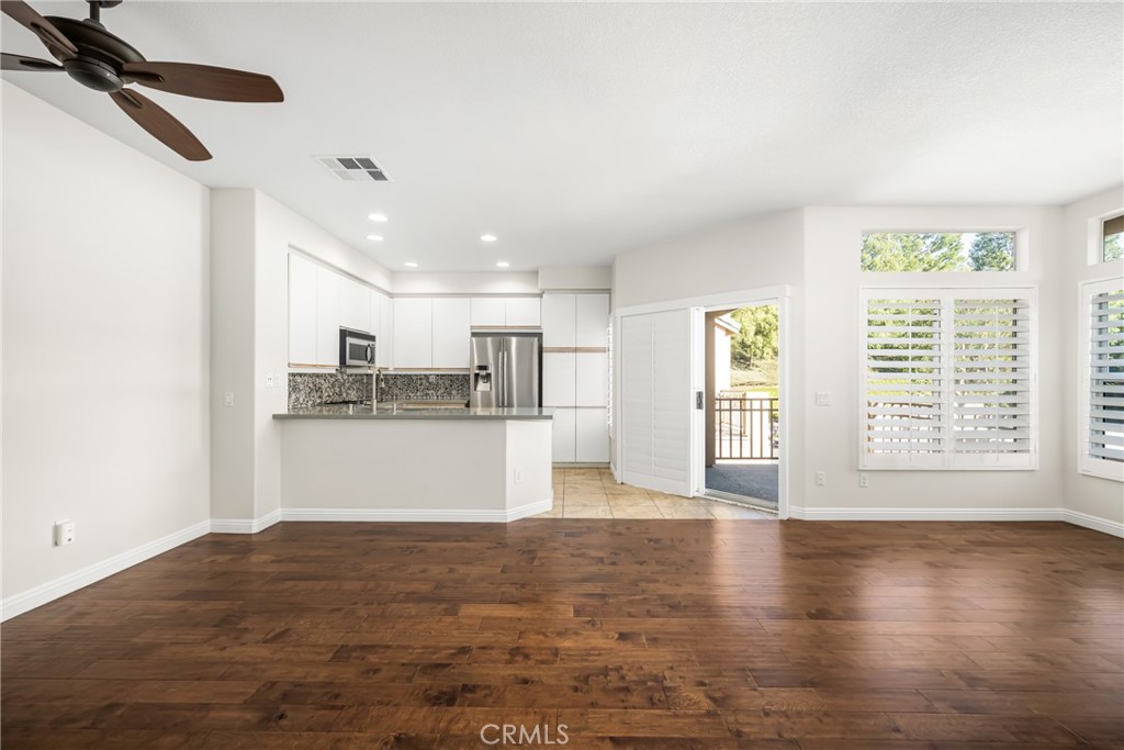 1014 S Country Glen Way