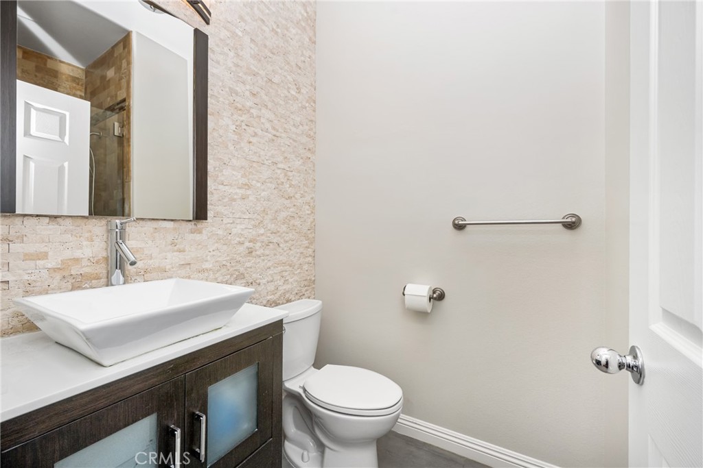 1014 S Country Glen Way