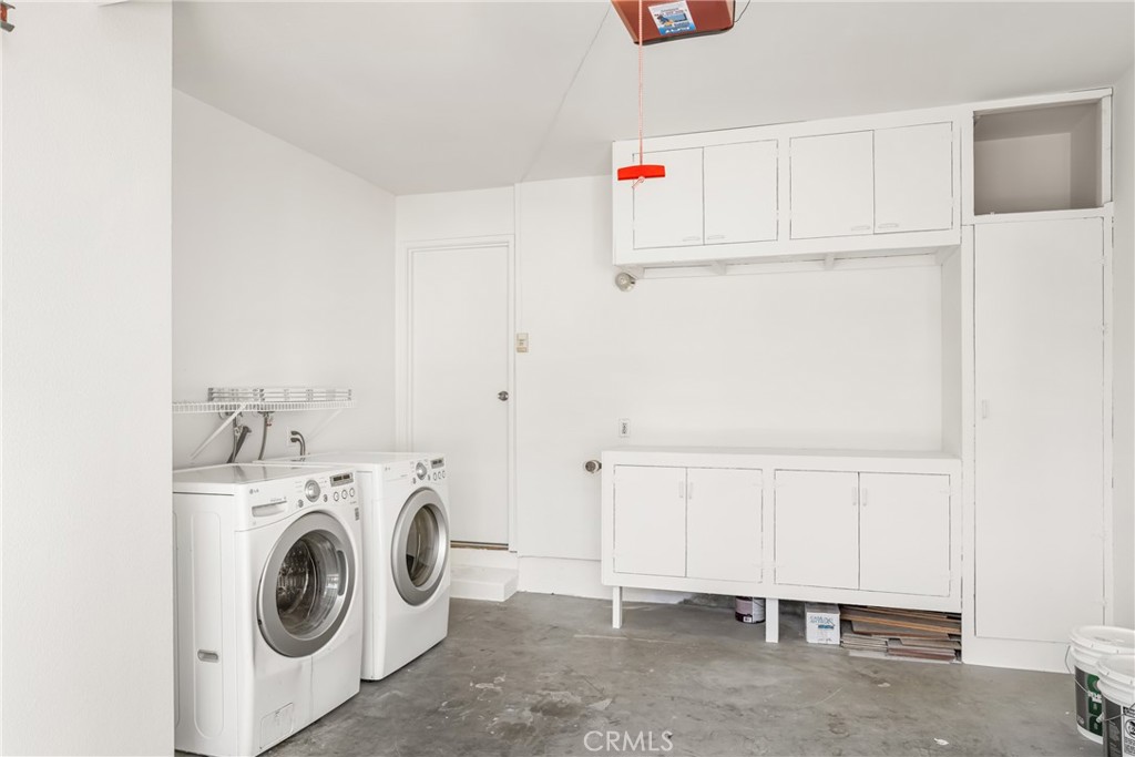 1014 S Country Glen Way