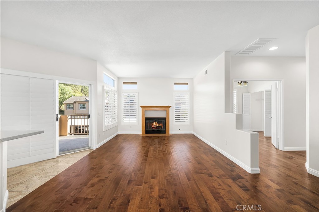 1014 S Country Glen Way