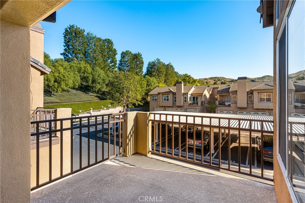 1014 S Country Glen Way