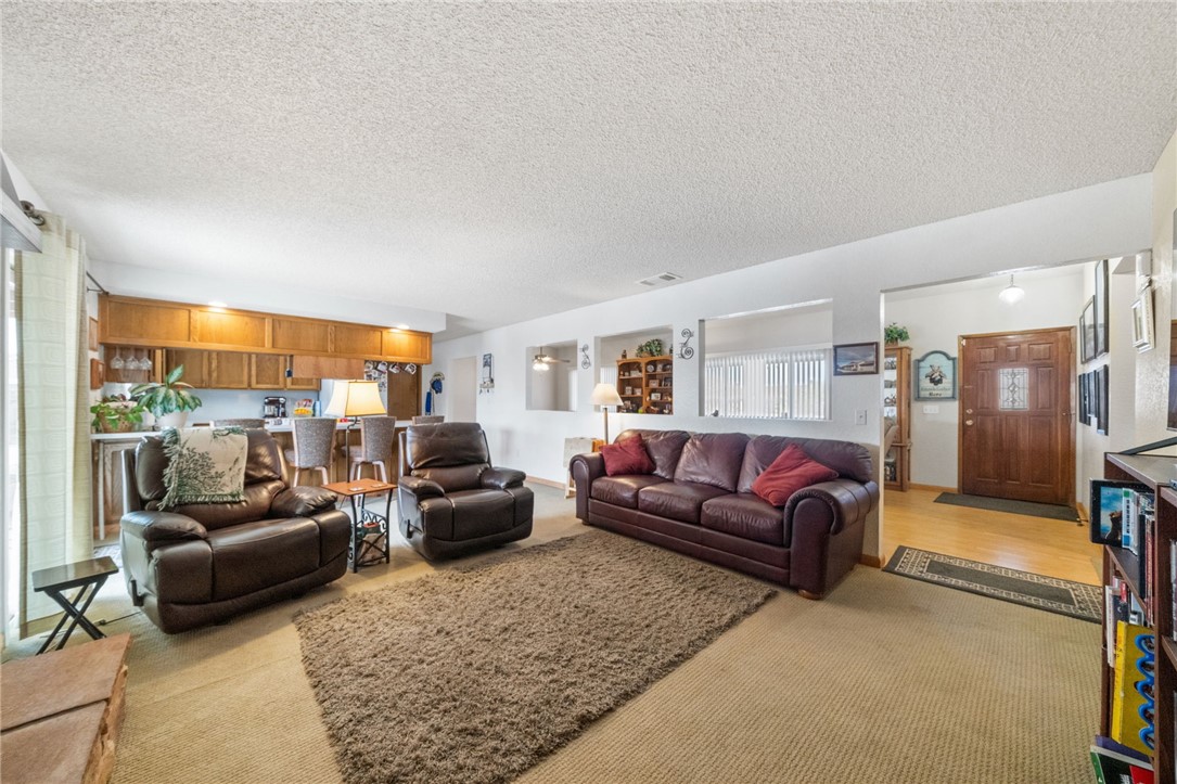 19823 Shoshonee Road