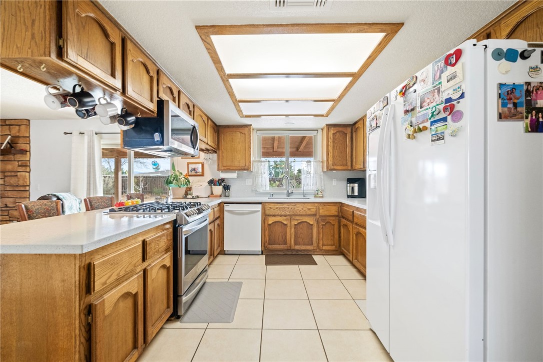 19823 Shoshonee Road