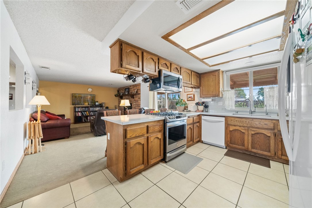 19823 Shoshonee Road