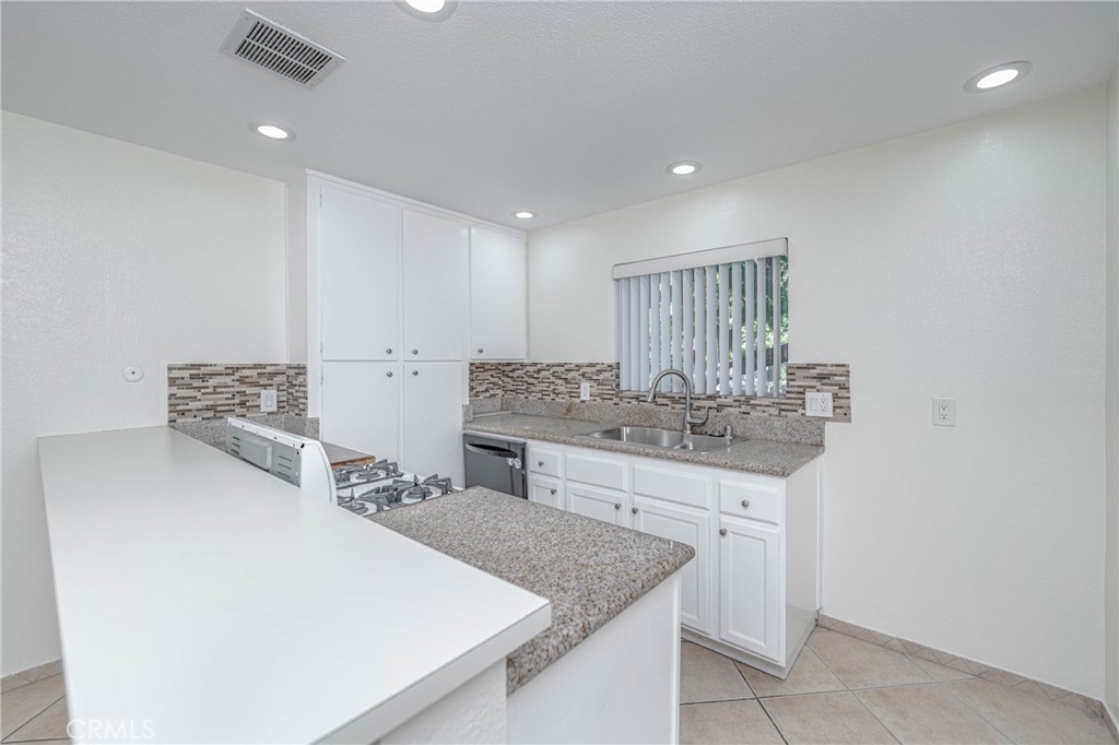 2845 S Fairview Street D