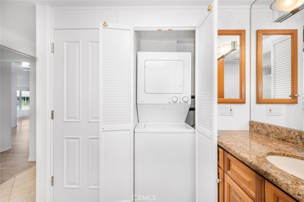 13500 121 L Wentworth Lane 121 L