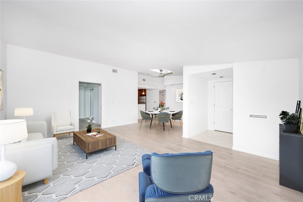 13500 121 L Wentworth Lane 121 L