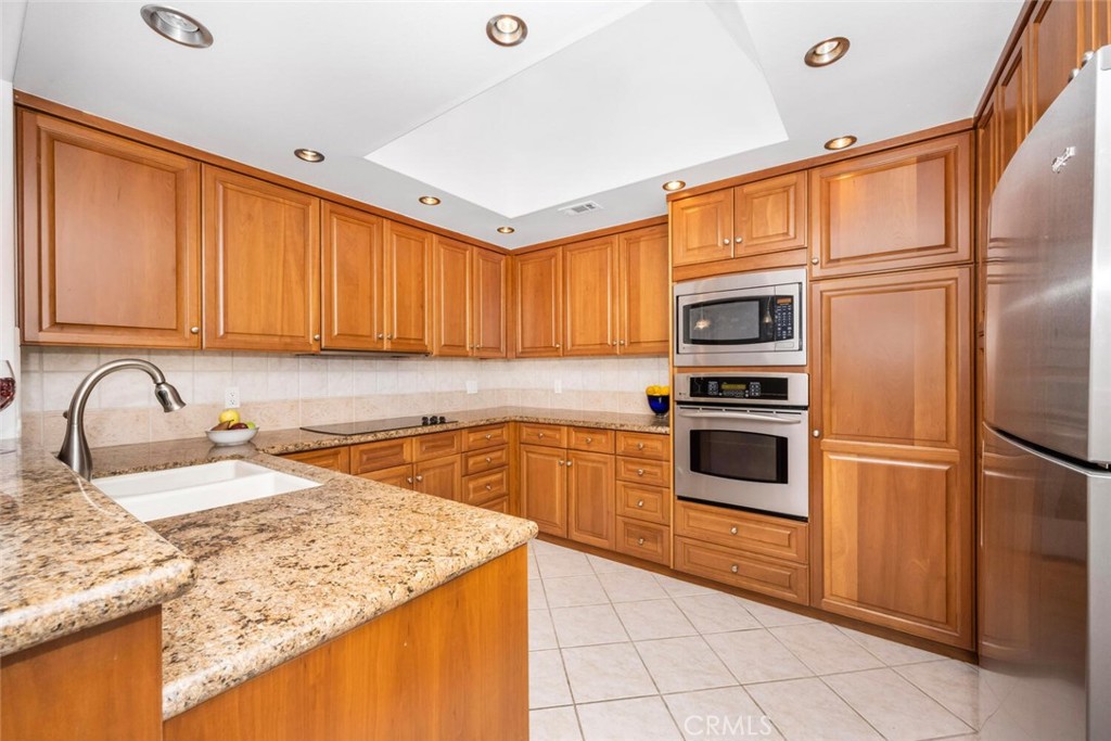 13500 121 L Wentworth Lane 121 L