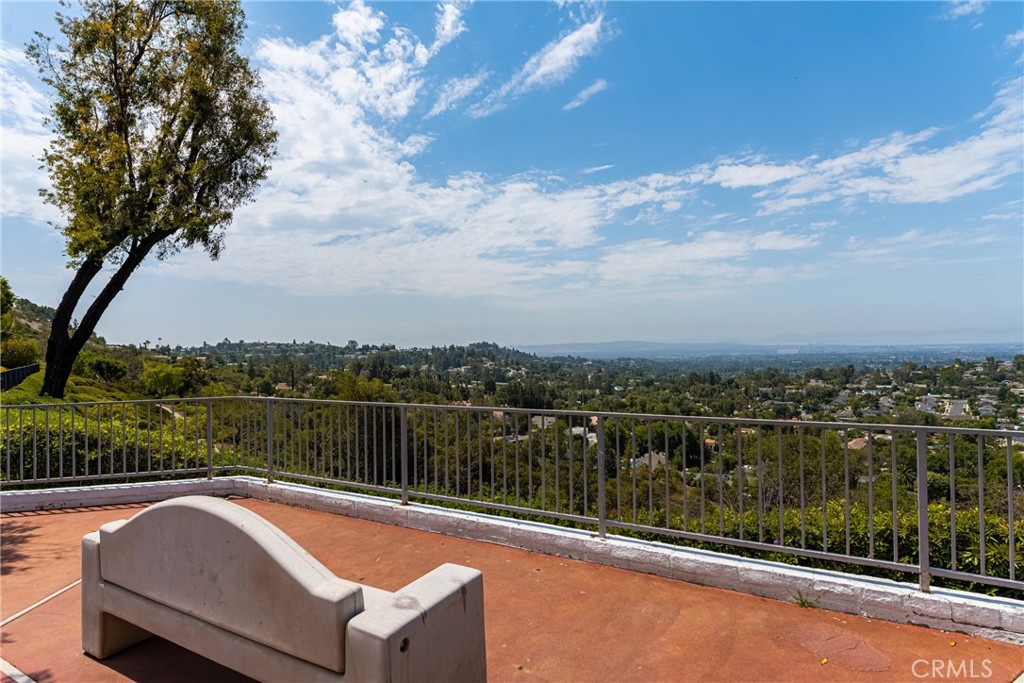 5847 E Rocking Horse Way 4