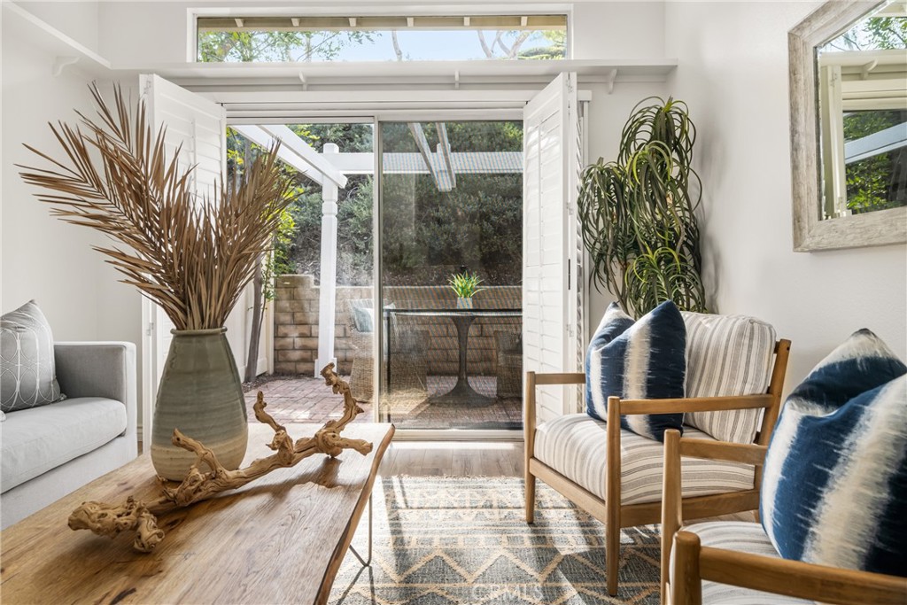 5847 E Rocking Horse Way 4