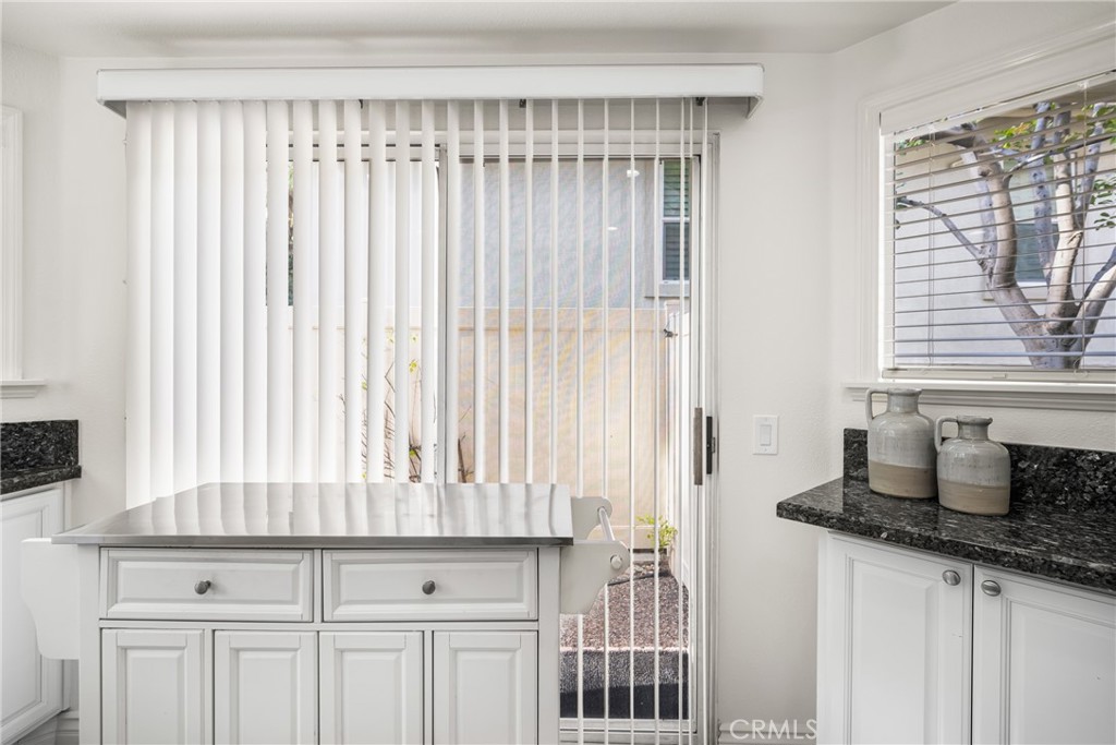 5847 E Rocking Horse Way 4