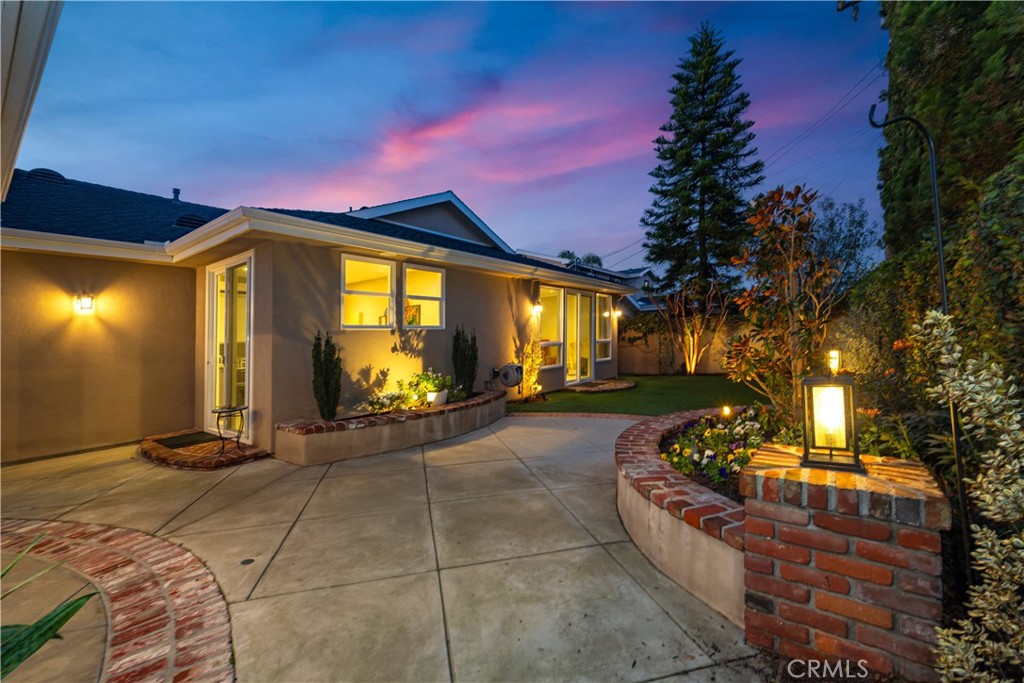 11802 Weatherby Road