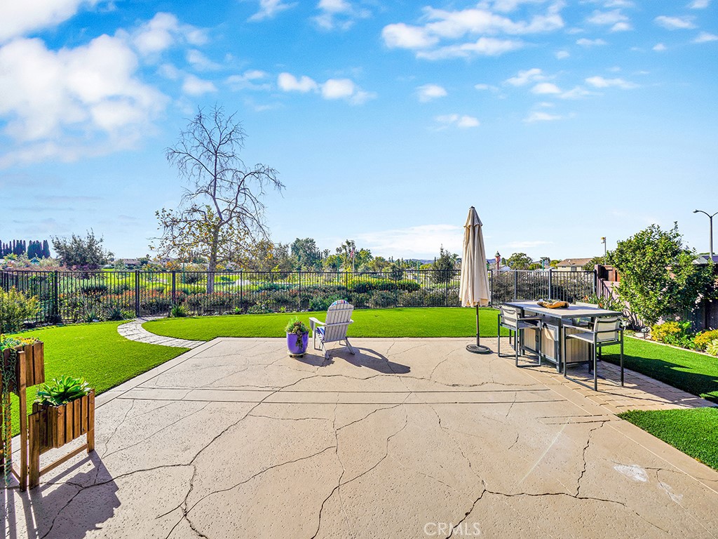 24272 Sunnybrook Circle