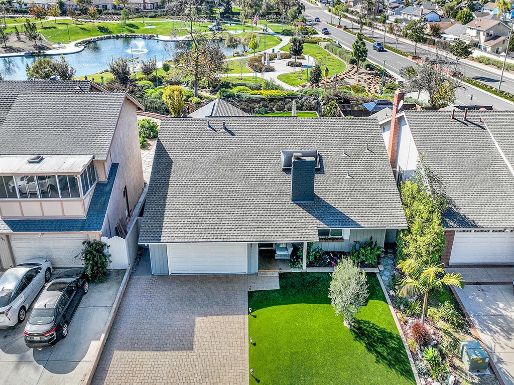 24272 Sunnybrook Circle