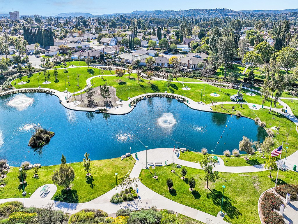 24272 Sunnybrook Circle