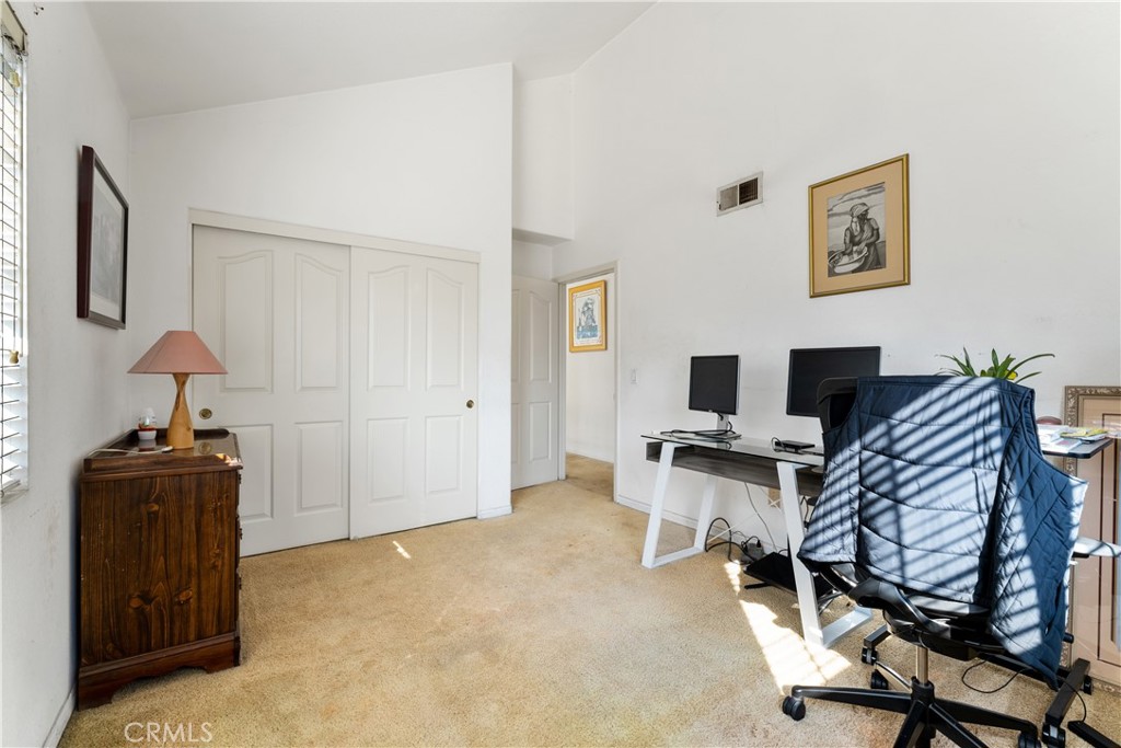 10252 Laurelwood Lane