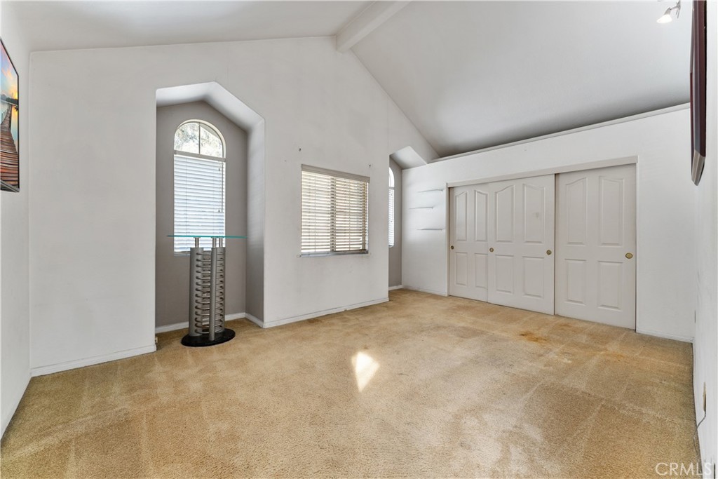 10252 Laurelwood Lane