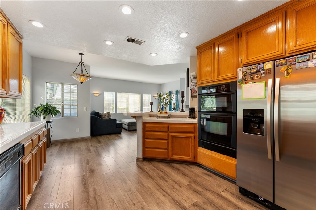 10252 Laurelwood Lane