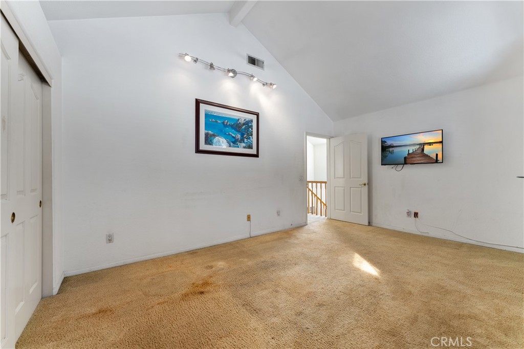 10252 Laurelwood Lane