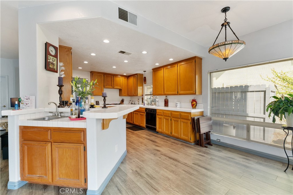 10252 Laurelwood Lane