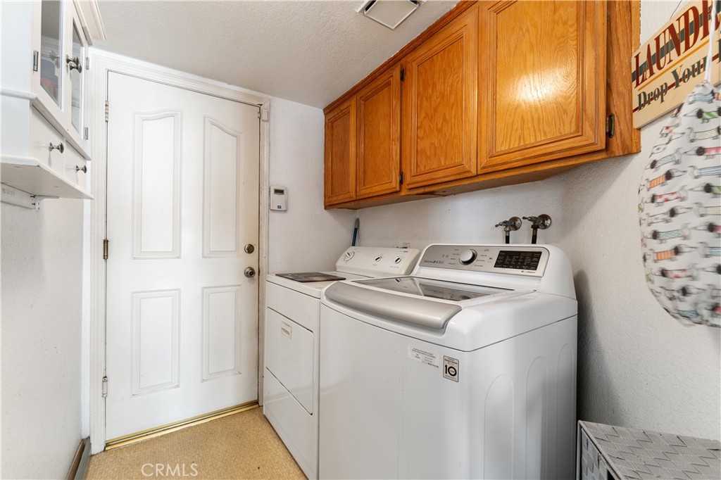 10252 Laurelwood Lane