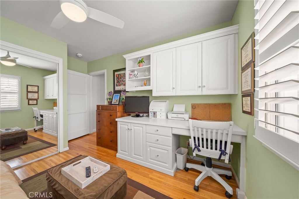 2235 Vuelta Grande Avenue