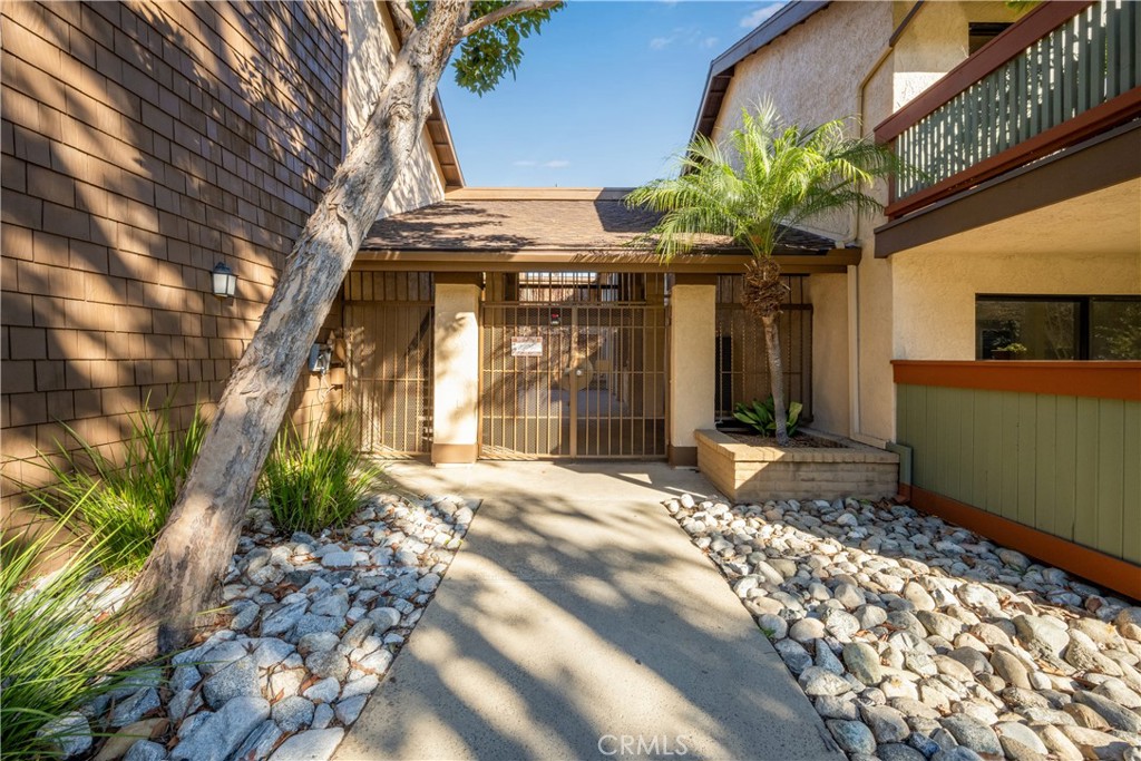 2500 E Willow Street 107