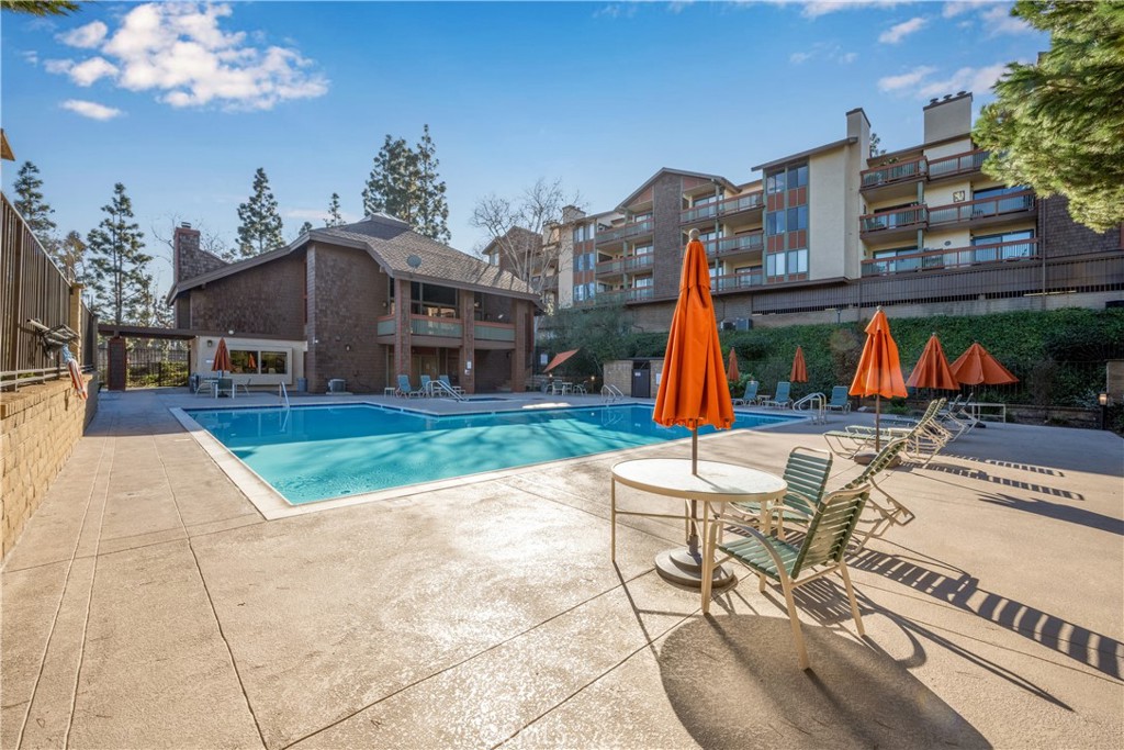 2500 E Willow Street 107