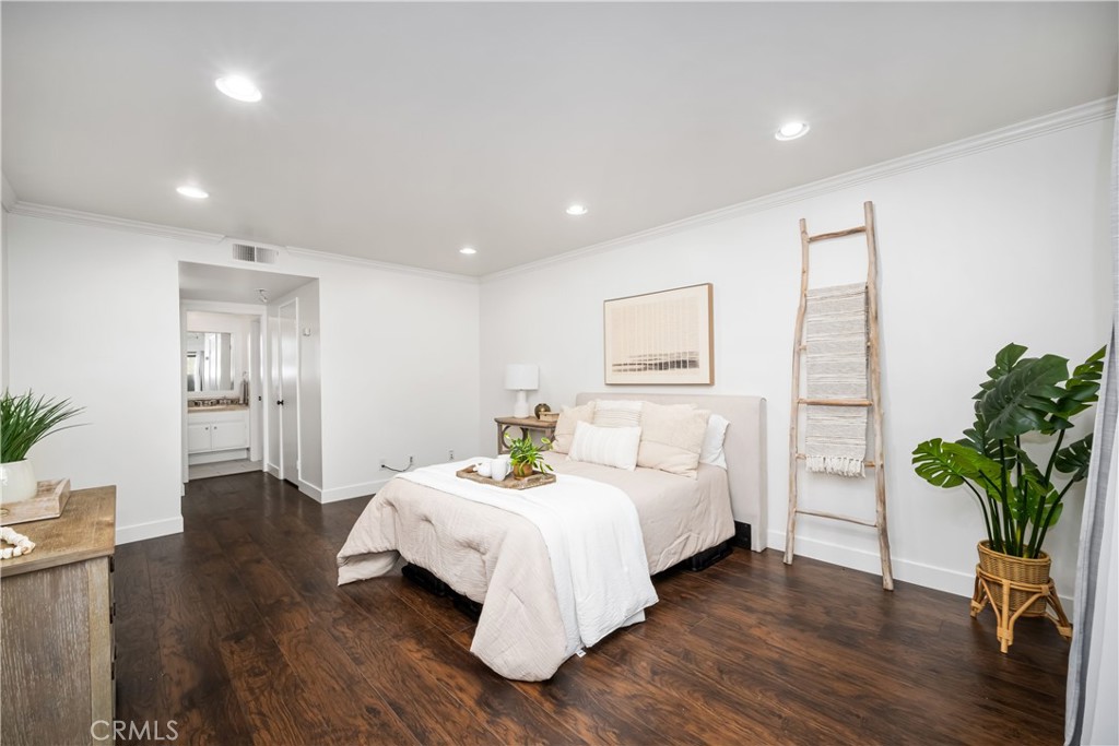 2500 E Willow Street 107